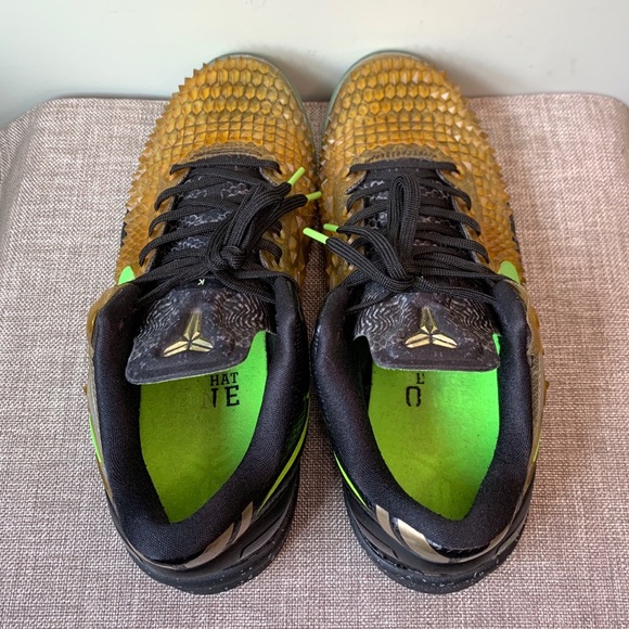 Kobe 8 GS ‘Christmas Snakeskin’ - Picture 6 of 10